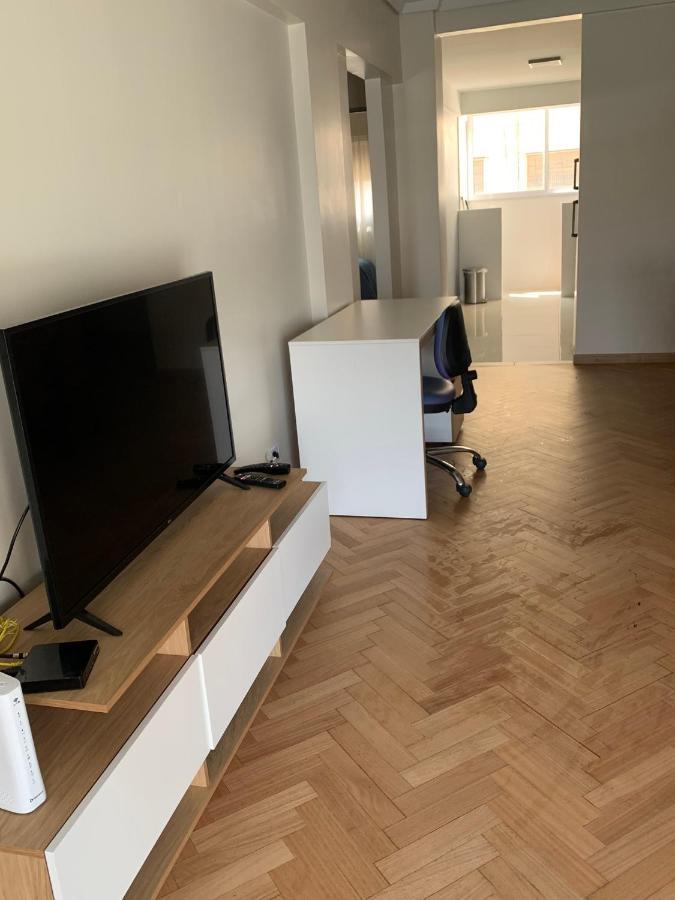 3 Amplios Ambientes Excelente Ubicacion-Avenida Corrientes Almagro- Cerca De Todo Apartment Buenos Aires Bagian luar foto